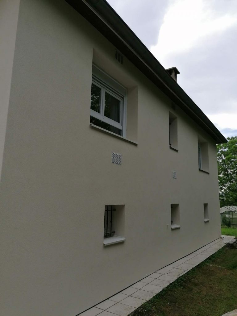 Isolation thermique par l’extérieur / Volets roulants solaires