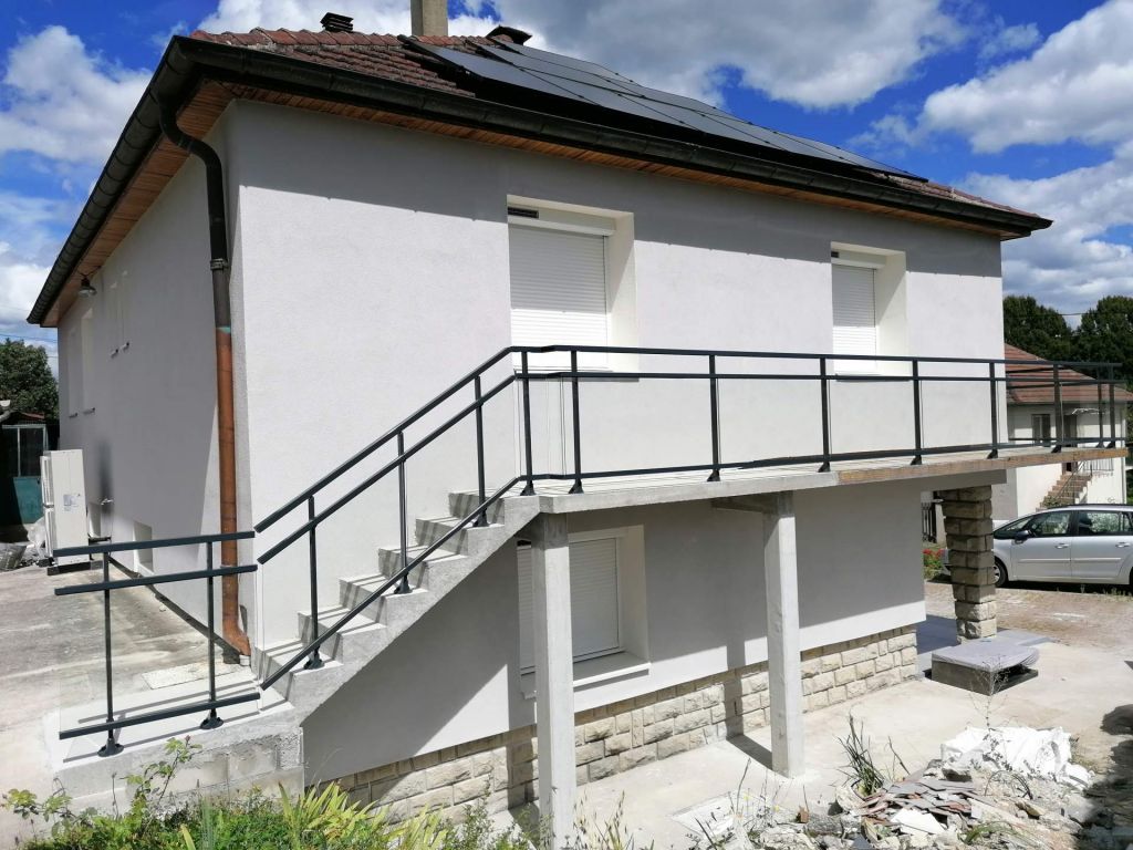 Isolation thermique par l’extérieur / Menuiseries / Volets / Garde-corps / Balcon / Escalier