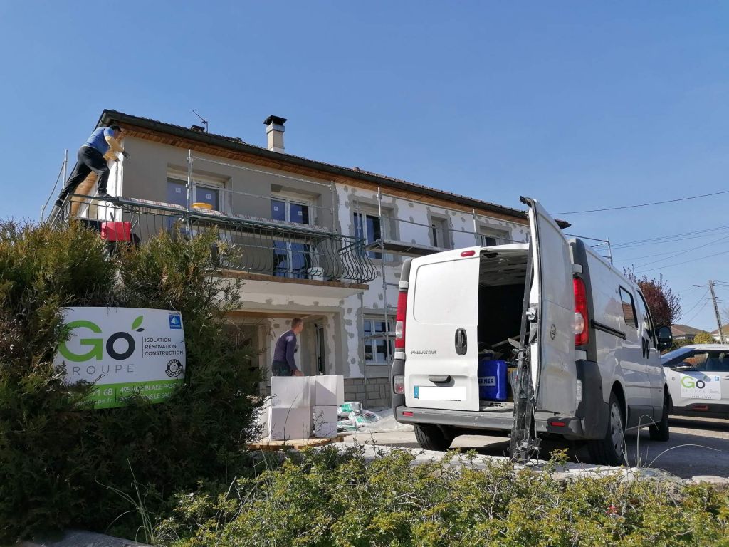 Isolation thermique par l’extérieur / Menuiseries / Volets / Garde-corps / Balcon / Escalier