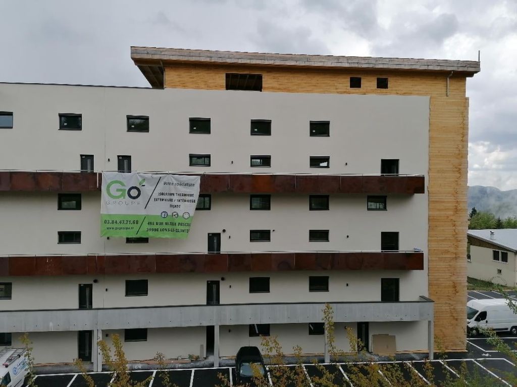 Isolation thermique par l’extérieur – bâtiment de 3000 m²