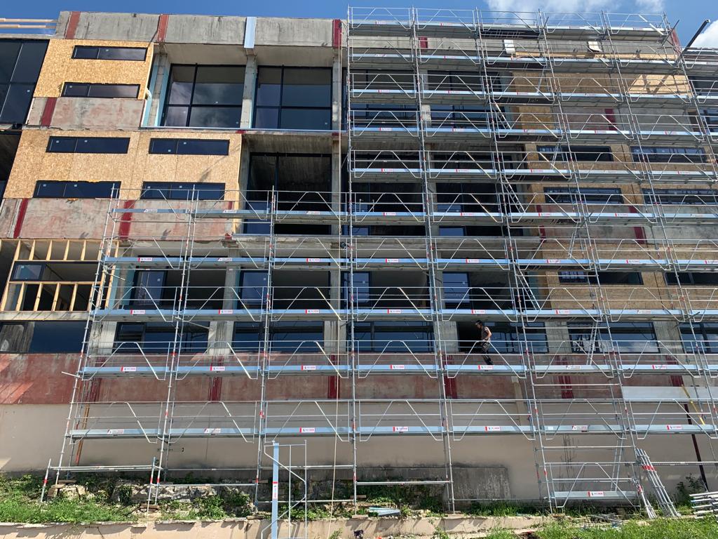 Isolation thermique par l’extérieur – bâtiment de 3000 m²