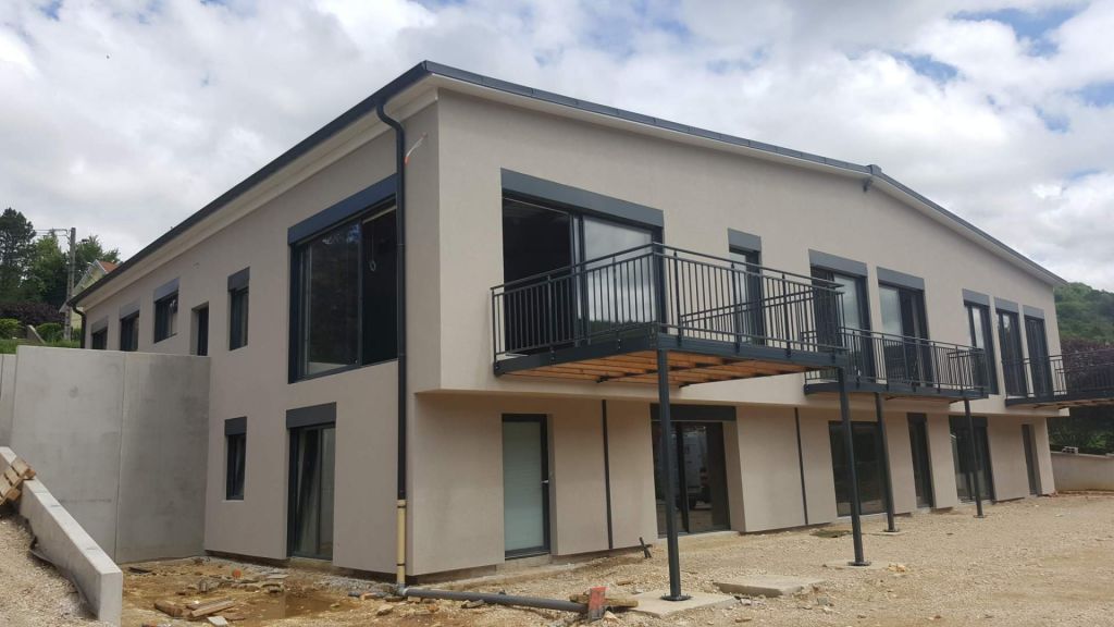 Ravalement de façade / Création d’ouvertures / Menuiseries / Balcon